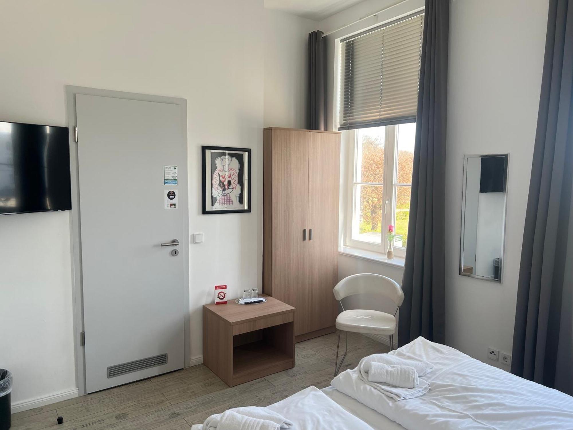 Hotel Am Theater Putbus Esterno foto